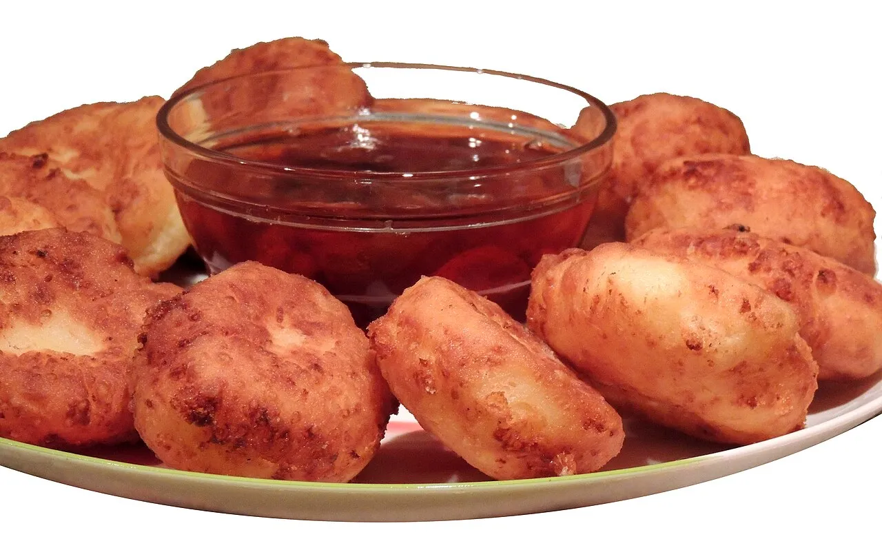 Сырники классические со сметаной